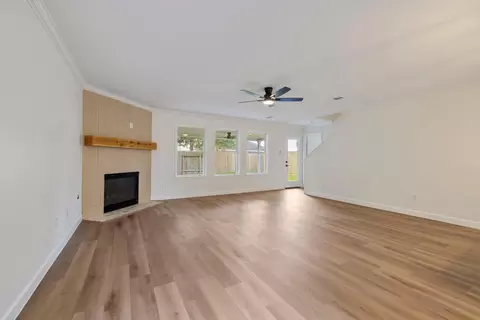 Living - 16966 Tableland Trl, Conroe, TX 77385 photo 1 of 4