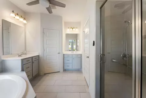 Entry Way - 545 Cedar Harbor Ct, Conroe, TX 77304 photo 6 of 6