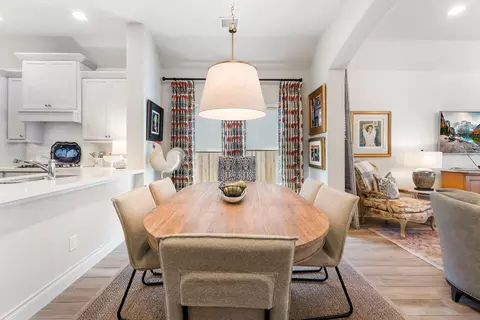 Dining - 545 Cedar Harbor Ct, Conroe, TX 77304 photo 4 of 5