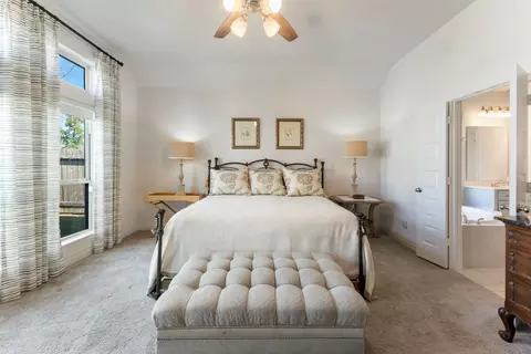Bedroom - 545 Cedar Harbor Ct, Conroe, TX 77304 photo 3 of 6
