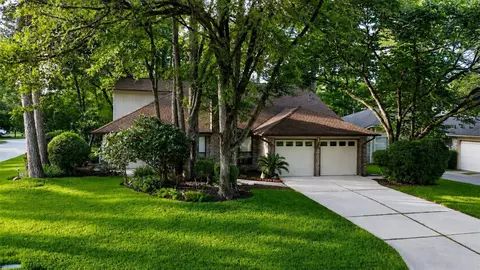 71 Timberspire Ln, The Woodlands, TX 77380