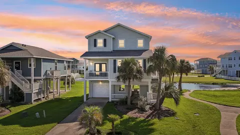 4130 King Rail Cir, Galveston, TX 77554