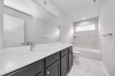 Bath - 3213 Skerne Spring Dr, Spring, TX 77373 photo 6 of 8