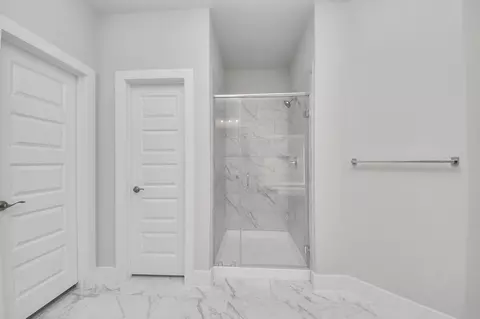 Bath - 3213 Skerne Spring Dr, Spring, TX 77373 photo 4 of 8