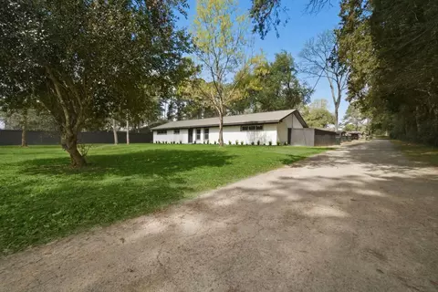 700 W Dogwood St, Woodville, TX 75979