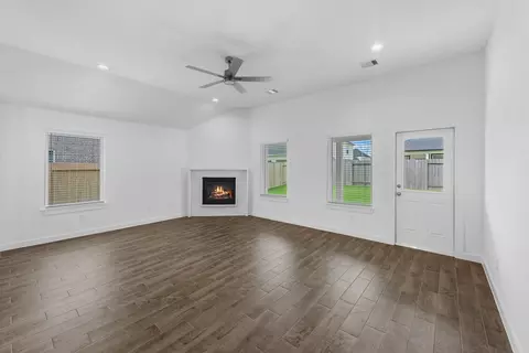 Living - 3110 Spitfire Dr, Rosenberg, TX 77471 photo 1 of 2