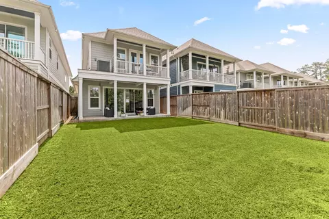 Exterior - 74 Dobbs View Ln, Spring, TX 77389 photo 7 of 9