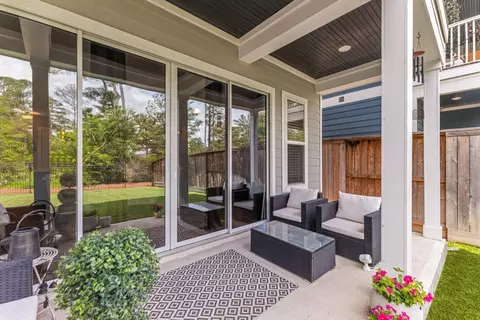 Exterior - 74 Dobbs View Ln, Spring, TX 77389 photo 5 of 9