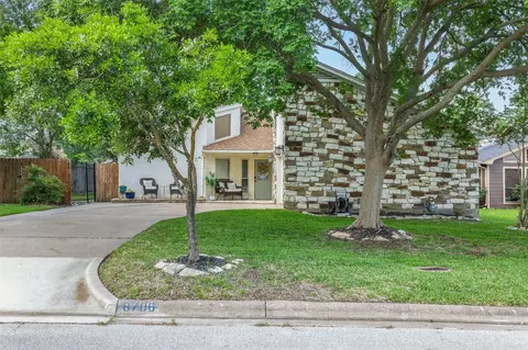 8706 Greenleaf Dr, College Station, TX 77845