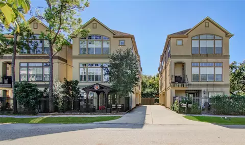 4613 Floyd St, Houston, TX 77007
