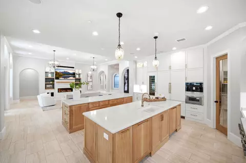 27414 S Rondelet Dr, Spring, TX 77386
