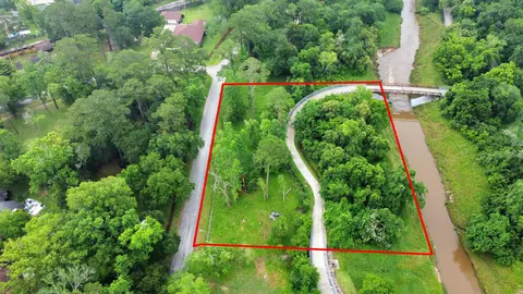 0 Bretshire Dr, Houston, TX 77016