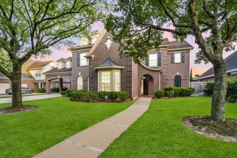 1522 Meadowstar Dr, Sugar Land, TX 77479