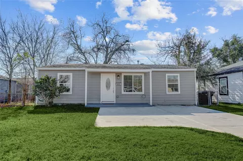 4418 Groton Dr, Houston, TX 77047