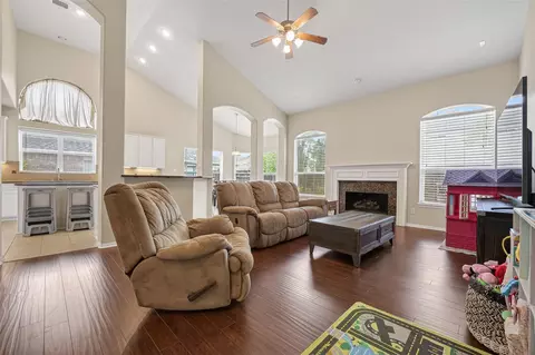 Living - 3219 Legends Mist Dr, Spring, TX 77386 photo 2 of 5