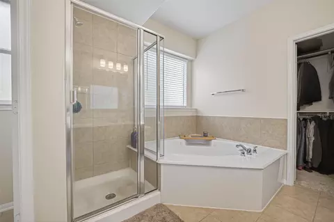 Bath - 3219 Legends Mist Dr, Spring, TX 77386 photo 3 of 4