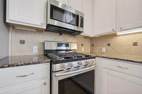 Kitchen - 3219 Legends Mist Dr, Spring, TX 77386 photo 5 of 5