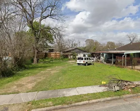 5103 Evella St, Houston, TX 77026