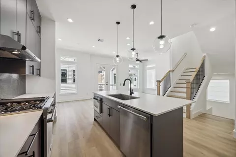 754 Curtin St, Houston, TX 77018