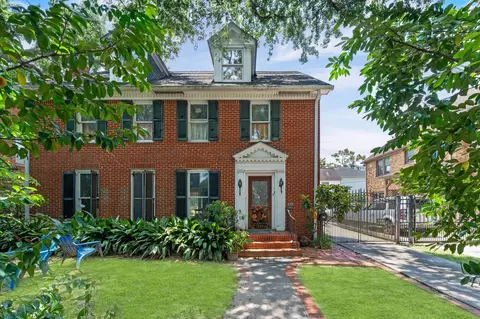 1635 Milford St, Houston, TX 77006