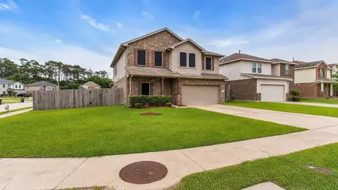 9903 Wood Wind Ct, Baytown, TX 77521