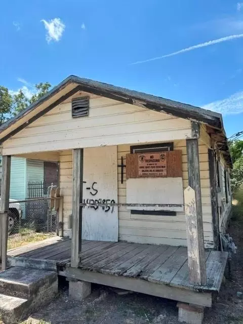 709 25th St, Corpus Christi, TX 78405