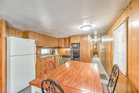 Dining - 122 N Panuco Dr, Trinity, TX 75862 photo 2 of 2