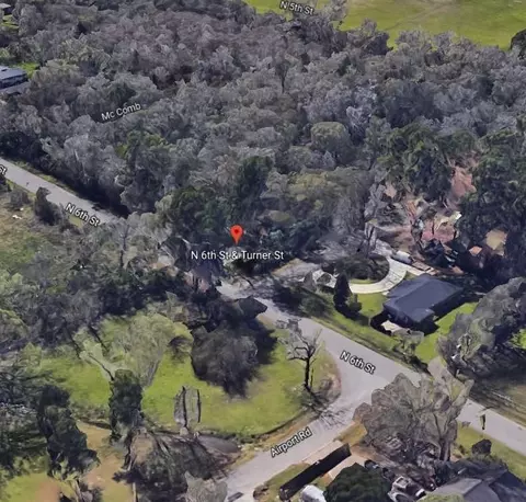 705 N 6th St, Conroe, TX 77301 photo 3
