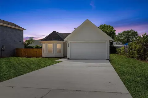 3700 Avenue S St W, Santa Fe, TX 77510