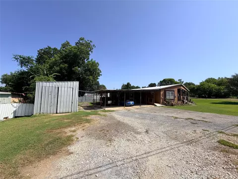 357 Blain St, Buffalo, TX 75831 photo 8