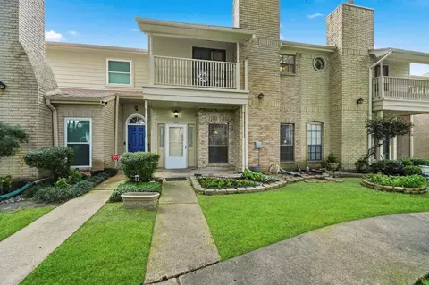800 Country Place Dr #602, Houston, TX 77079