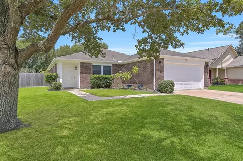 3115 Berryfield Ln, Pearland, TX 77581