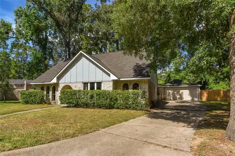2103 Silver Falls Dr, Kingwood, TX 77339