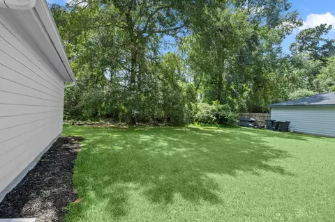 Exterior - 3915 Snag Ln, Spring, TX 77388 photo 3 of 11