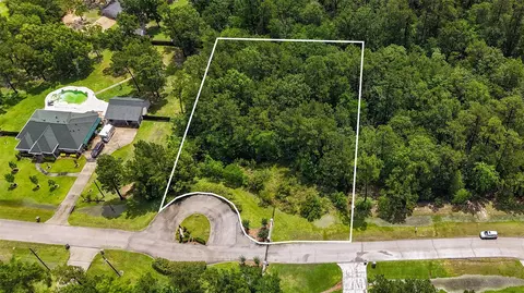 12033 Oak Forest Ln, Conroe, TX 77385