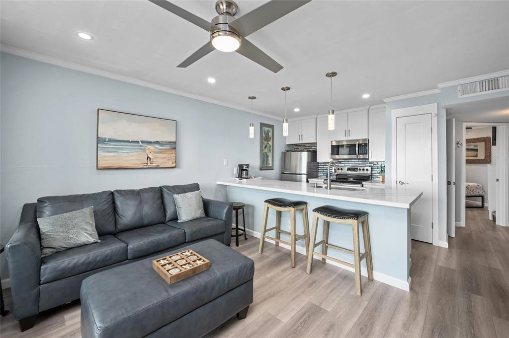 9520 Seawall Blvd Unit 213  