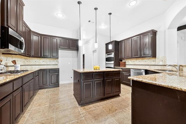 40710 Marlin Ln, Magnolia, TX 77354