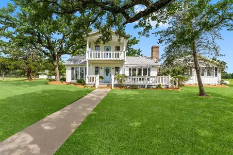 4282 Happy Haven Ln, Midway, TX 75852