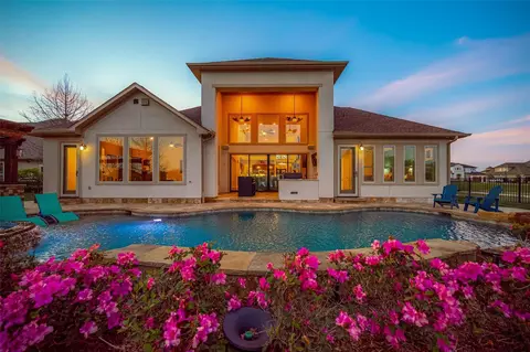 Exterior - 18203 Sandy Beach Ct, Cypress, TX 77433 photo 1 of 13
