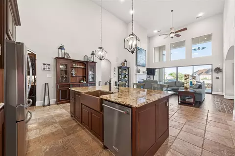 Kitchen - 18203 Sandy Beach Ct, Cypress, TX 77433 photo 3 of 5