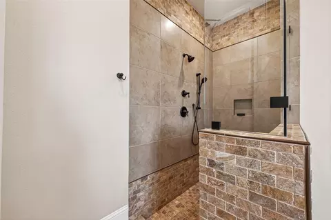 Bath - 18203 Sandy Beach Ct, Cypress, TX 77433 photo 2 of 6
