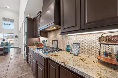 Kitchen - 18203 Sandy Beach Ct, Cypress, TX 77433 photo 4 of 5