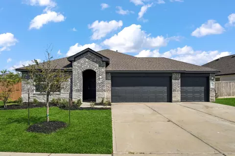901 Brazos Trl, Dayton, TX 77535