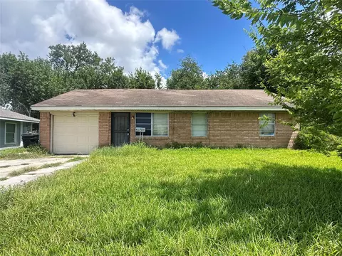 3127 Groton Dr, Houston, TX 77051