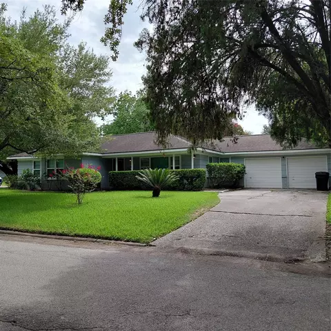 8106 Lorrie Dr, Houston, TX 77025