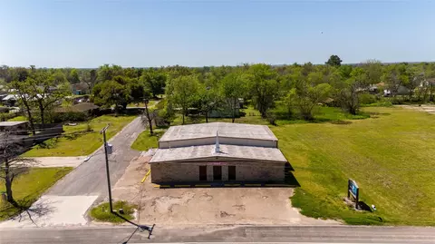 601 N May St, Madisonville, TX 77864