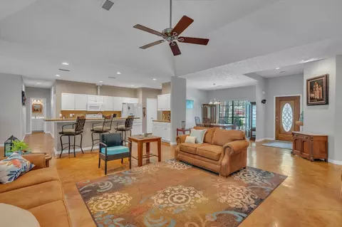 3015 Fitzgerald Dr, Montgomery, TX 77356