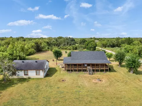 4703 Lake Dr, Brazoria, TX 77422
