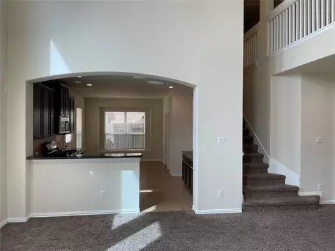 Living - 627 Oak Circle Dr E, Conroe, TX 77301 photo 2 of 7