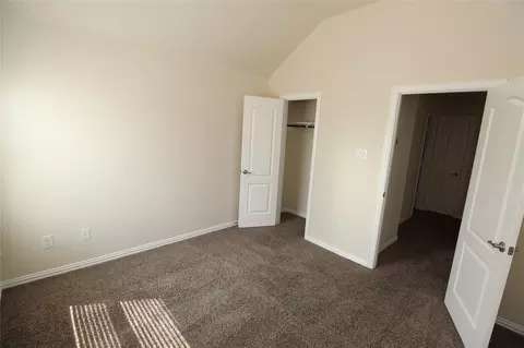 Bedroom - 627 Oak Circle Dr E, Conroe, TX 77301 photo 3 of 6